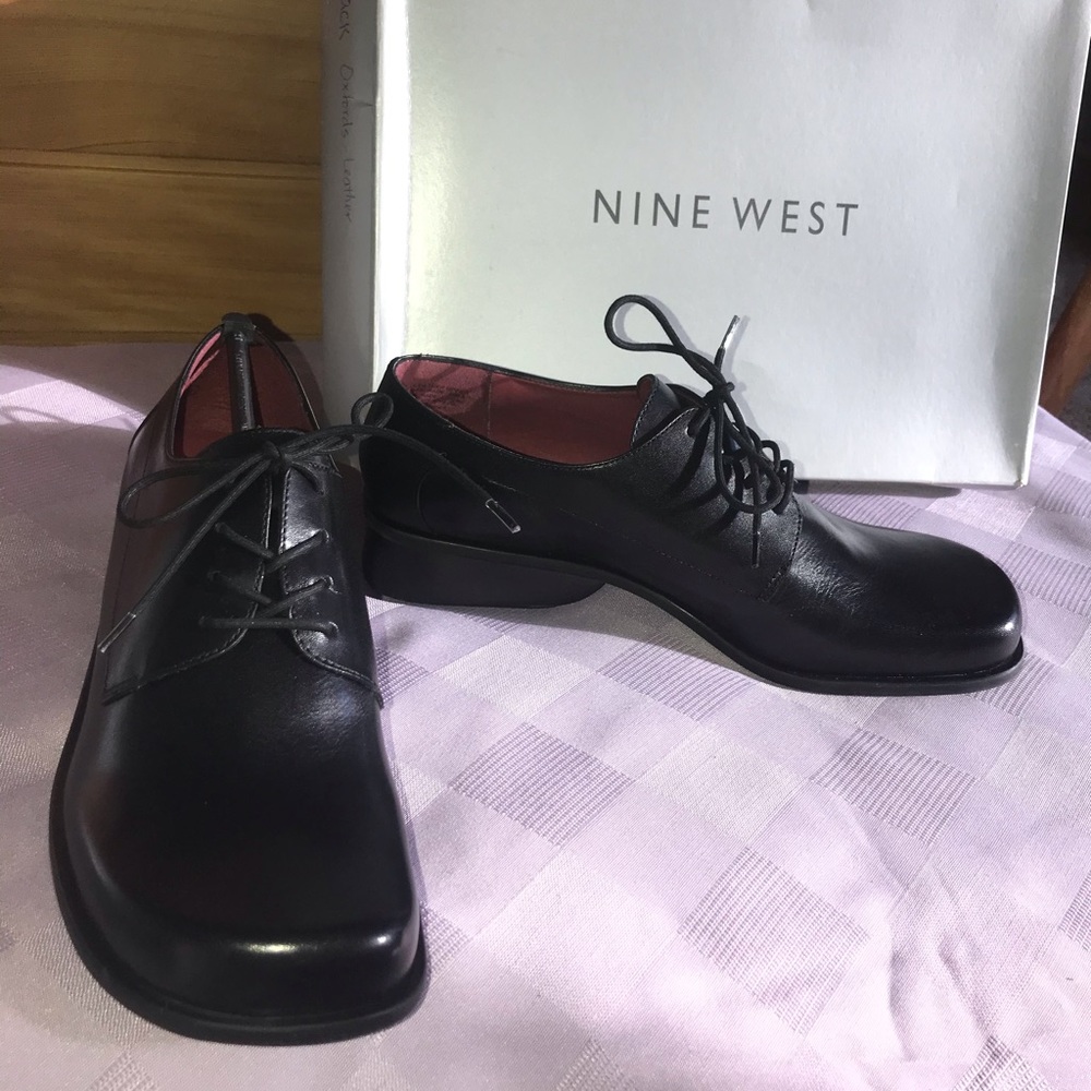 Nine West Black Leather Oxford Shoes